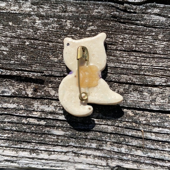 Kitty Pin - Picture 3 of 4